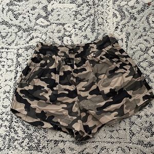 Zara camo shorts